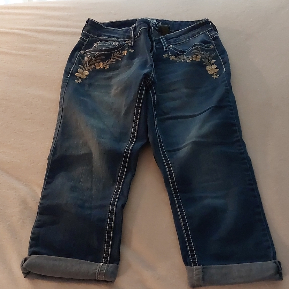 Love Indigo Blue Floral Embroidered Cropped Jeans